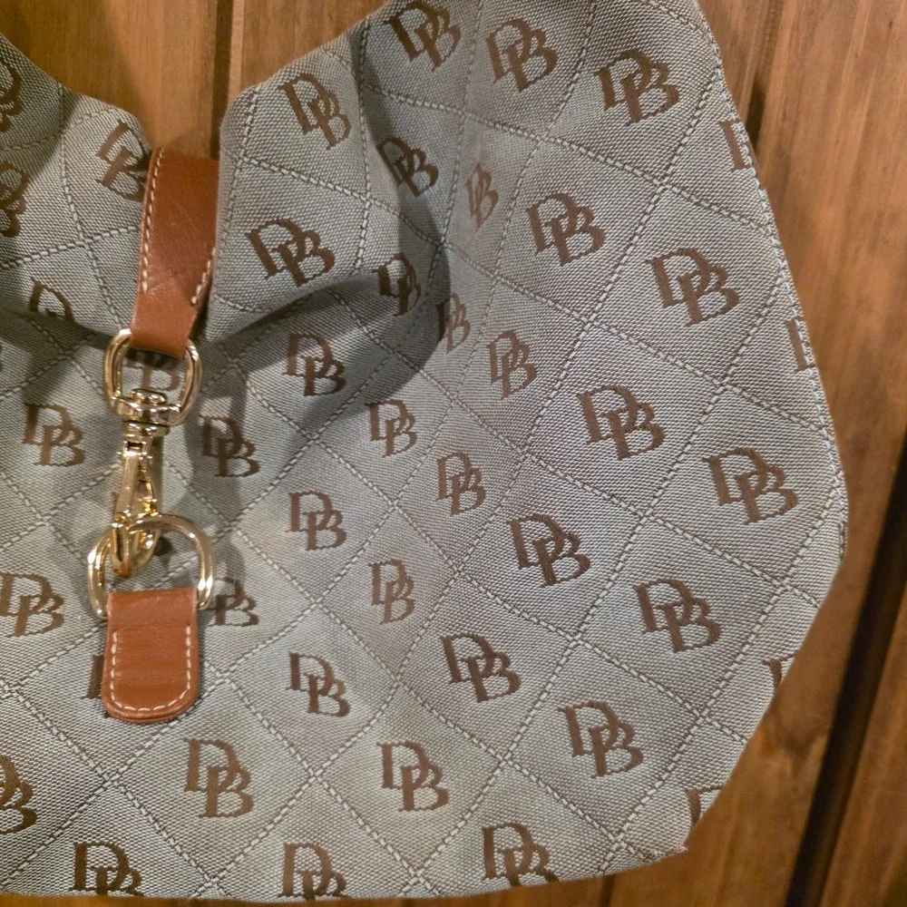 Dooney & Bourke Hobo Bag Women Large Blue Excellent Monogram Quilted Canvas